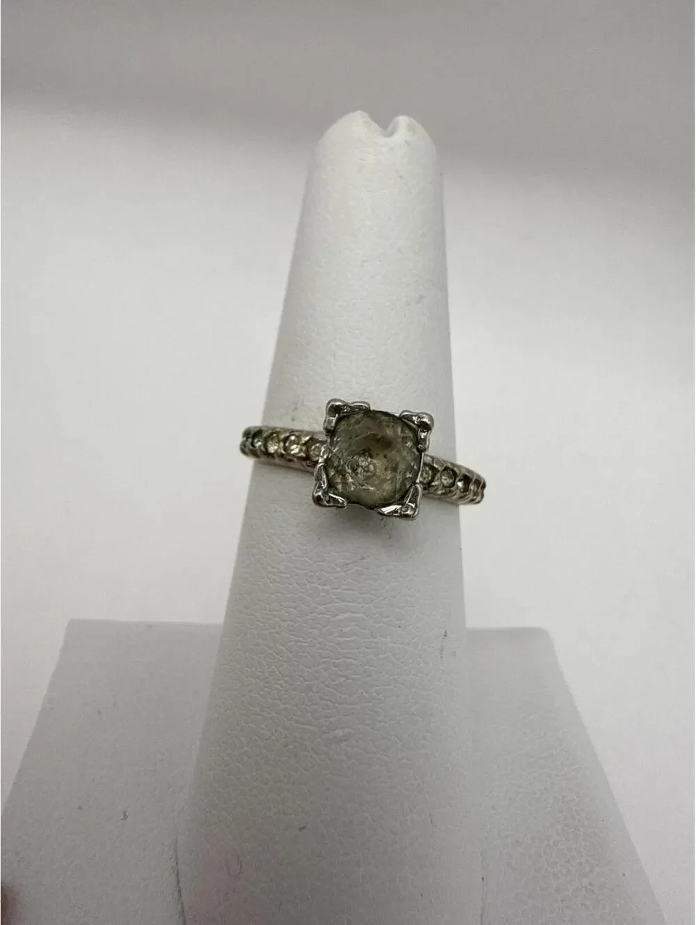 Uncas Sterling Vintage Silver Ring with Discolored Clear Gemstone Size 6.75
